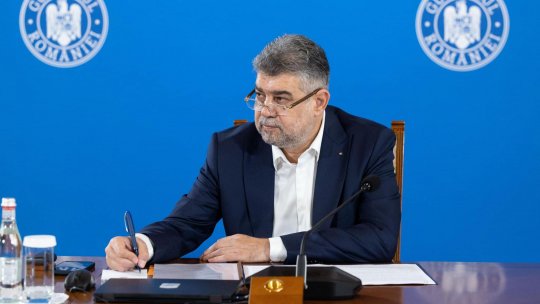 Premierul îi îndemnă pe studenţi să nu plece din România