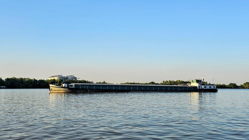 Două nave maritime s-au ciocnit pe Canalul Sulina