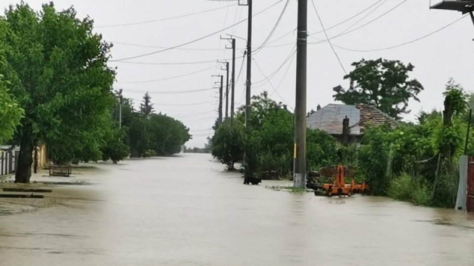 Cod roşu de viituri şi depăşiri ale cotelor de pericol pe râuri din Dobrogea, în orele următoare