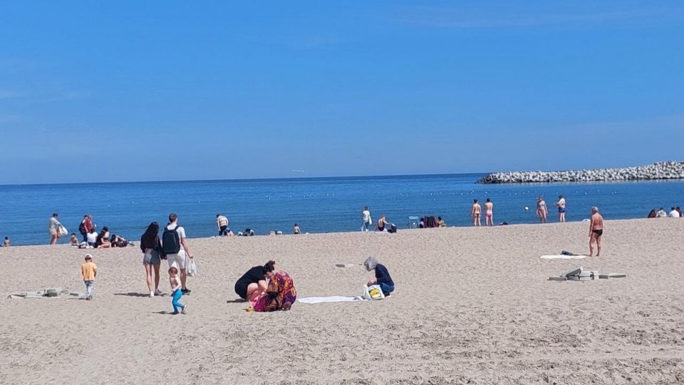 Se poate face din nou baie în mare, la Vadu şi la Corbu