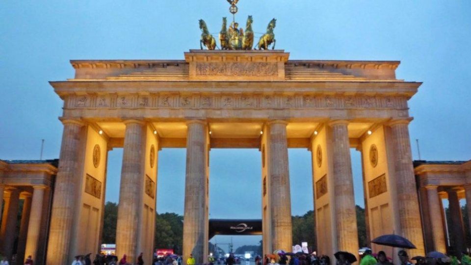 Germania: Discuţii tensionate pe tema combaterii migraţiei