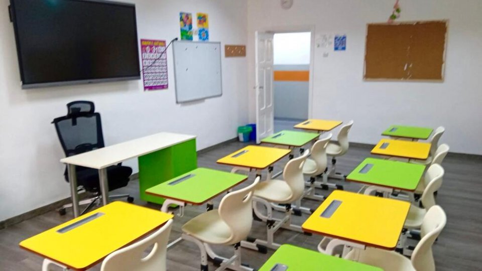 Aproape opt mii de noi posturi în învățământ