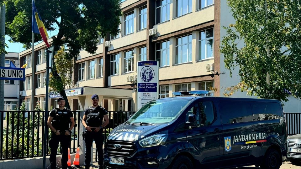 Abuzurile și actele de violență, printre subiectele sensibile ale începutului de an școlar