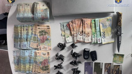 Arestați pentru trafic cu droguri de mare risc