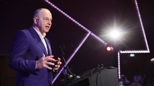 Mircea Geoana, independent candidate in the presidential elections, proposes the introduction of voting at 16 in Romania