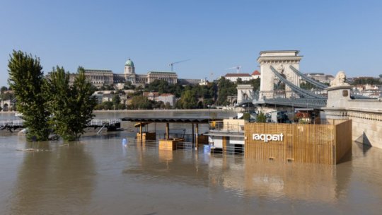 Se estimează că sâmbătă zona Budapestei se va confrunta cu vârful viiturii pe Dunăre