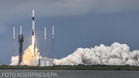 Capsula Crew Dragon a andocat la Staţia Spaţială Internaţională