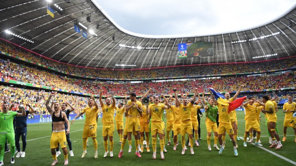 Tribune pline la meciul de fotbal România - Lituania