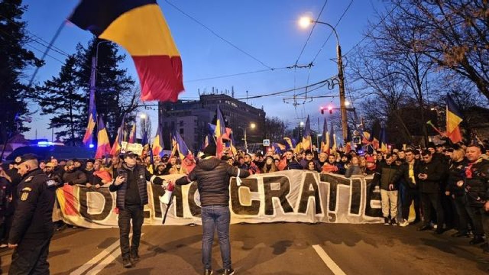 Marşul de protest, organizat de AUR, continuă