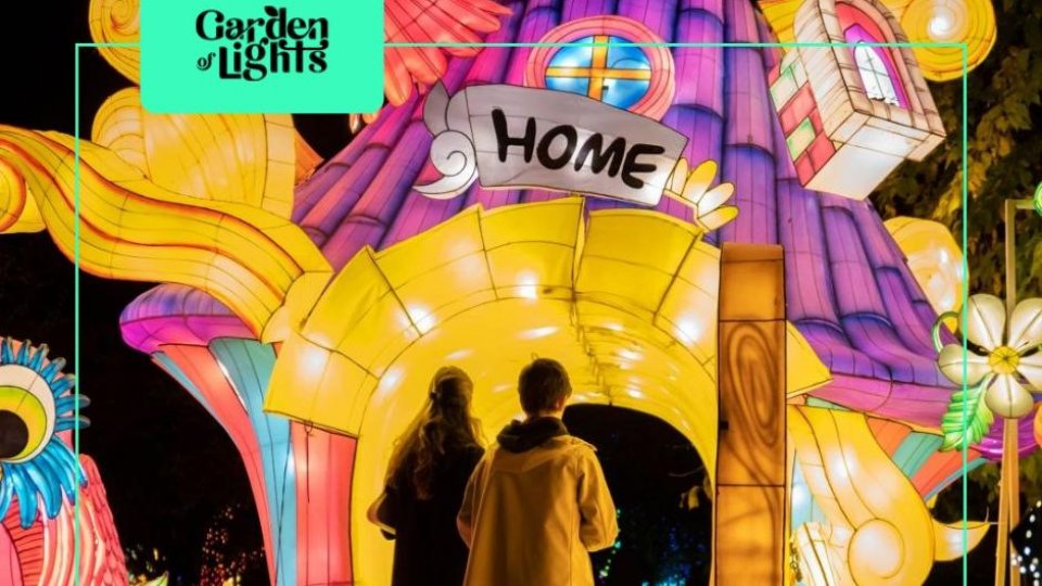 Expoziția multimedia "Garden of Lights", la Grădina Botanică din București