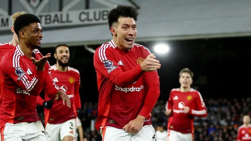 Manchester United, victorie norocoasă în campionat înaintea meciului cu FCSB