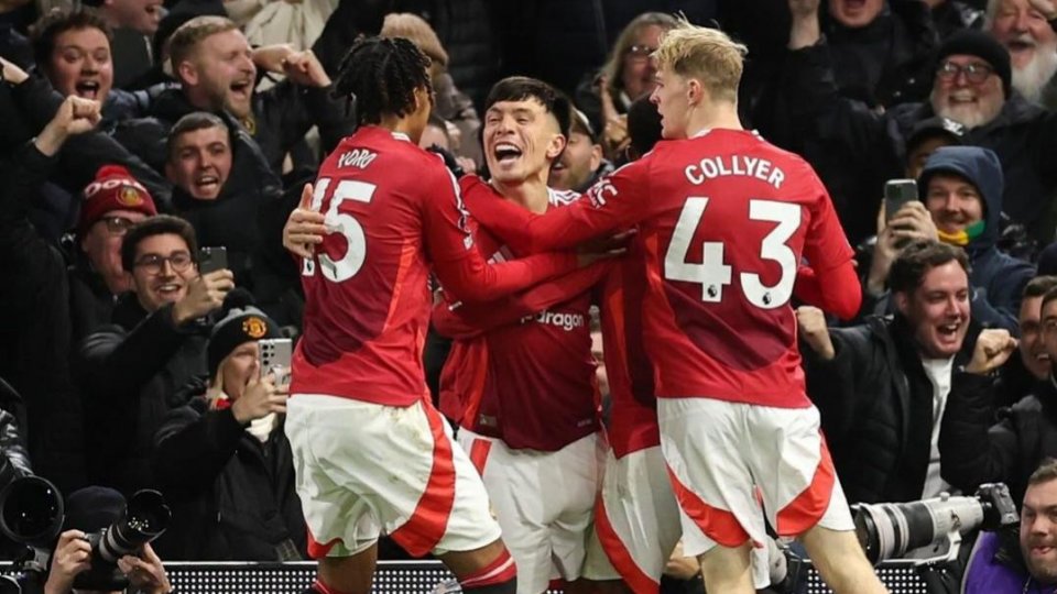 Manchester United, vizită-blitz la București