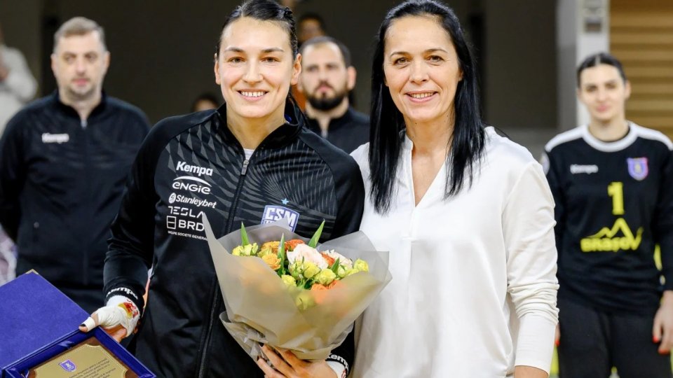 Handbal: CSM Bucureşti câștigă derbiul cu Corona Braşov, în campionat