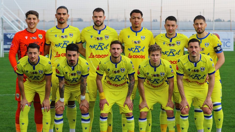 Adrian Mutu a debutat cu un egal pe banca Petrolului