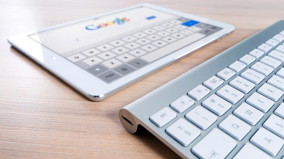 Peste 300 de elevi au participat la Timişoara la un atelier dedicat conştientizării riscurilor din mediul digital