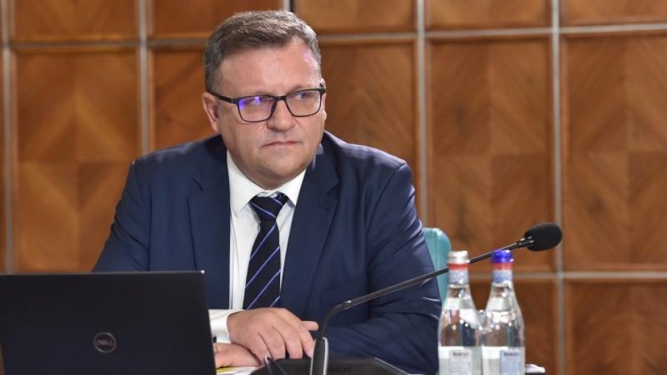 Înghețarea salariului minim, "o greșeală enormă"