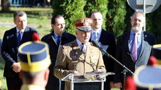 Militarii români, omagiați de Ziua Armatei