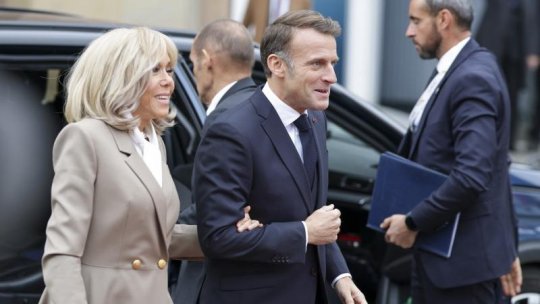 Franța: 10 persoane judecate pentru hărțuire online împotriva soției președintelui Emmanuel Macron