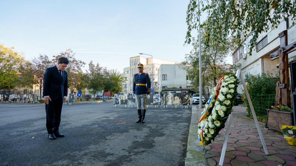 Preşedintele Nicuşor Dan a depus o coroană de flori la fostul Club Colectiv