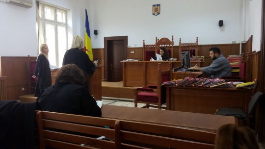 Avocaţii pot exercita mai multe funcţii, potrivit unui proiect legislativ