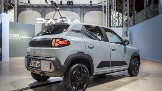 Auto: Dacia aduce noutăți pentru electricul Spring la Paris