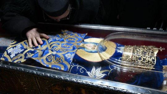 Sf. Paraschiva: Din cauza vremii, la Iași au venit mai puțini pelerini decât în anii trecuți