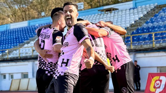 Liga 2: Încă o victorie pentru liderul Corvinul Hunedoara