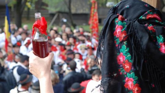 Solist de muzică de petrecere suspectat de evaziune fiscală