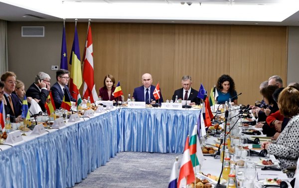 Premierul a prezentat prioritățile economice și de securitate ale guvernului