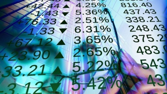 Aproape jumătate dintre manageri anticipează o scădere a economiei româneşti