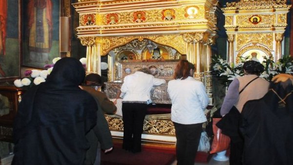 Evenimente religioase organizate la mănăstirea Radu Vodă din Bucureşti cu ocazia sărbătorii Sfântului Ierarh Nectarie