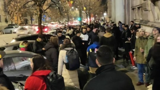 A treia seară de proteste față de situația din justiție