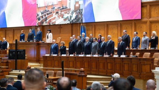 Guvernul și-a asumat răspunderea în Parlament pe legea care taie pensiile magistraților