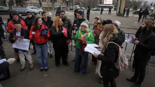 Comunitatea Declic: Manifestaţie de susţinere a magistraţilor care cer reformarea sistemului