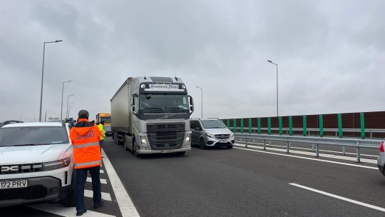 Primul accident cu blocarea circulației pe noul sector din A7