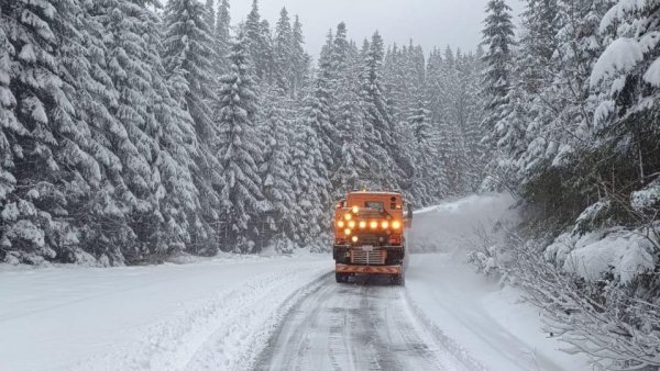 Filtru pe Transalpina, la ieșirea din Novaci spre Rânca
