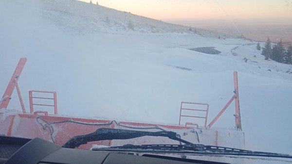 Transalpina: Circulația rutieră între Novaci și Rânca a fost redeschisă