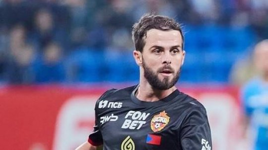 Mijlocaşul bosniac Miralem Pjanic şi-a anunţat retragerea