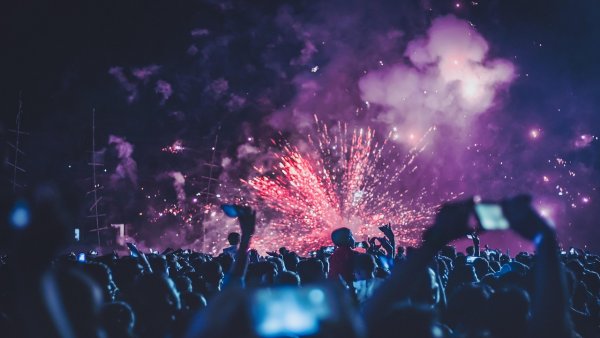 Jandarmeria: Nu mergeți băuți la petrecerile publice de Revelion