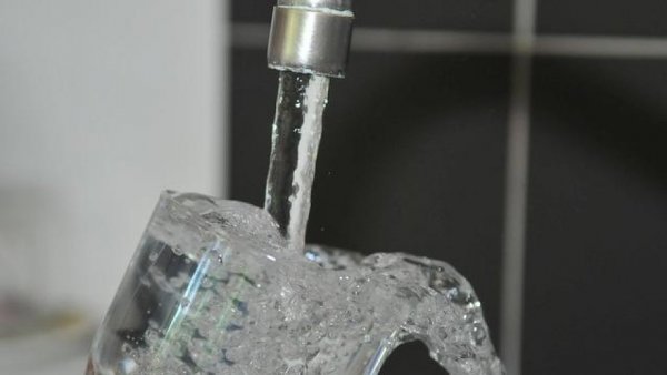 În Prahova sunt în curs operaţiunile de tratare şi verificare a apei