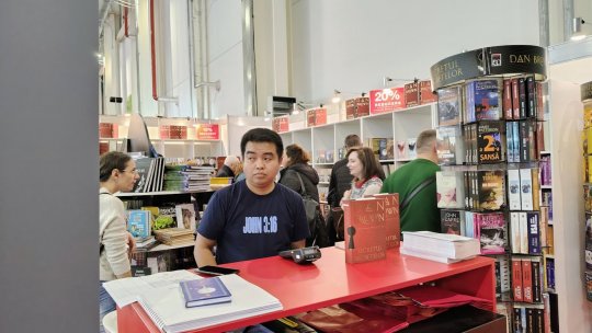 Aproape o sută de mii de avize pentru cetăţenii străini care vor să lucreze în România