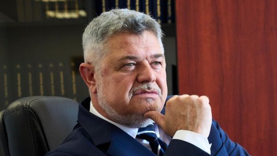 Moțiunea de cenzură la adresea Guvernului, prezentată în Parlament