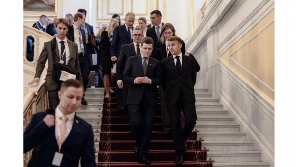 Preşedintele României, Nicuşor Dan, va avea marți o întâlnire de lucru la Paris cu preşedintele Emmanuel Macron