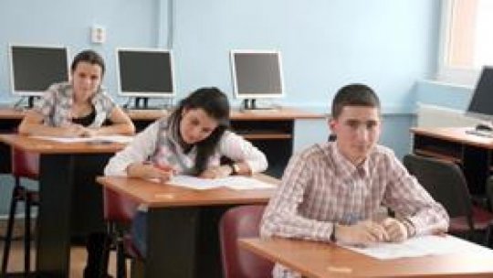 Încep dezbaterile publice pe tema planurilor-cadru pentru liceu