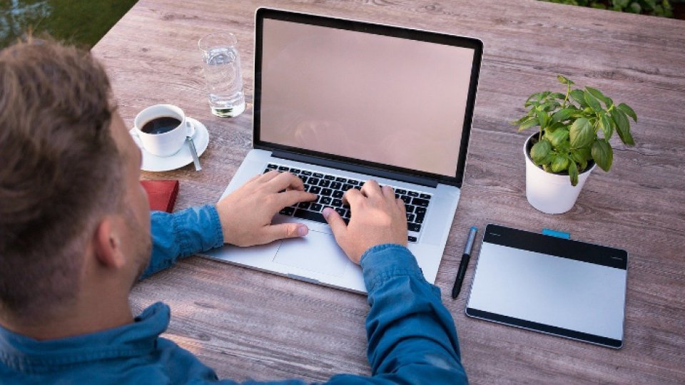 Câteva platforme online administrate de Autoritatea pentru Digitalizarea României nu funcţionează