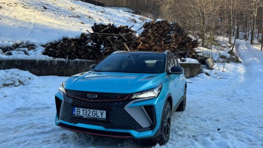 Probă de Drum: Geely Coolray, forme și culori