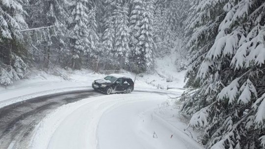 Maramureș: La stația meteo Iezer se înregistrau 45 de centimetri de zăpadă