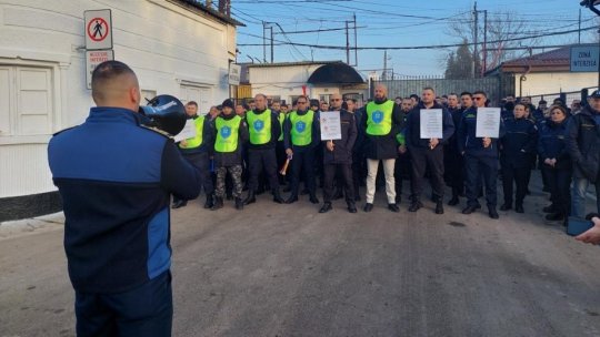 Drobeta-Turnu Severin: Protest al angajaților penitenciarului și al polițiștilor de frontieră