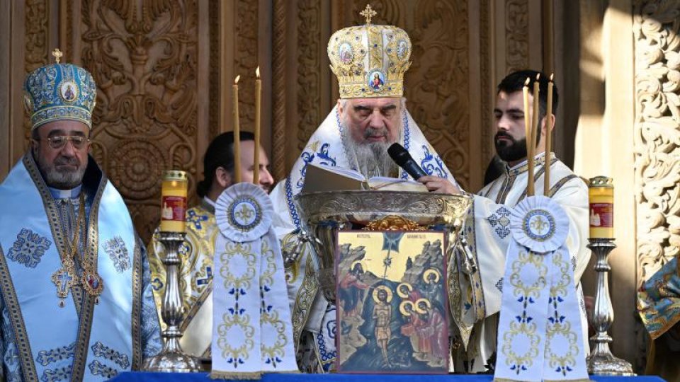 Slujbă de mulțumire cu ocazia centenarului Patriarhiei Române