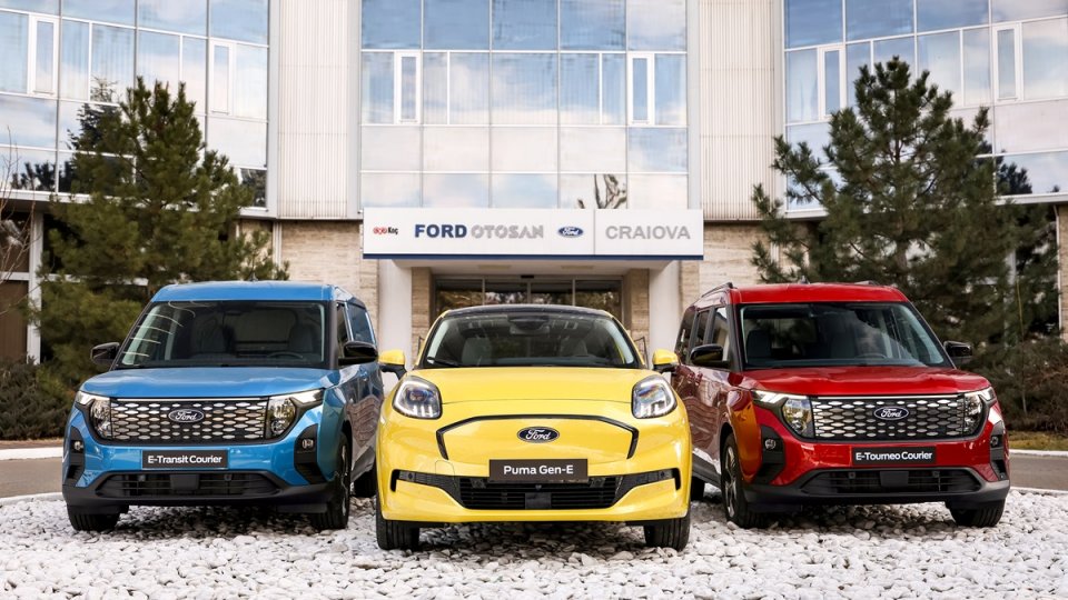 Ford Otosan Craiova livrează primele mașini electrice produse în România